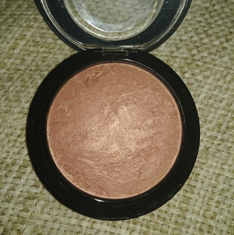 MAC makeup
